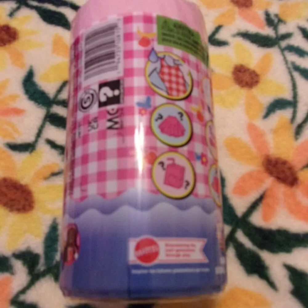 Barbie Color Reveal Gingham Picnic Series Surprise Doll New in package
